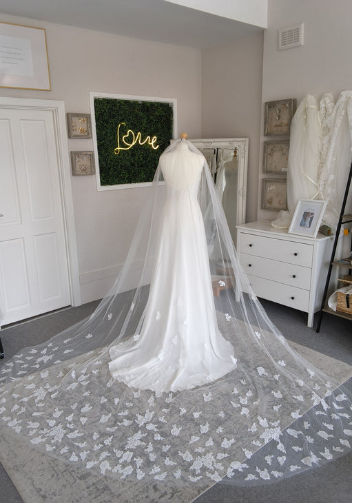Claire Veil