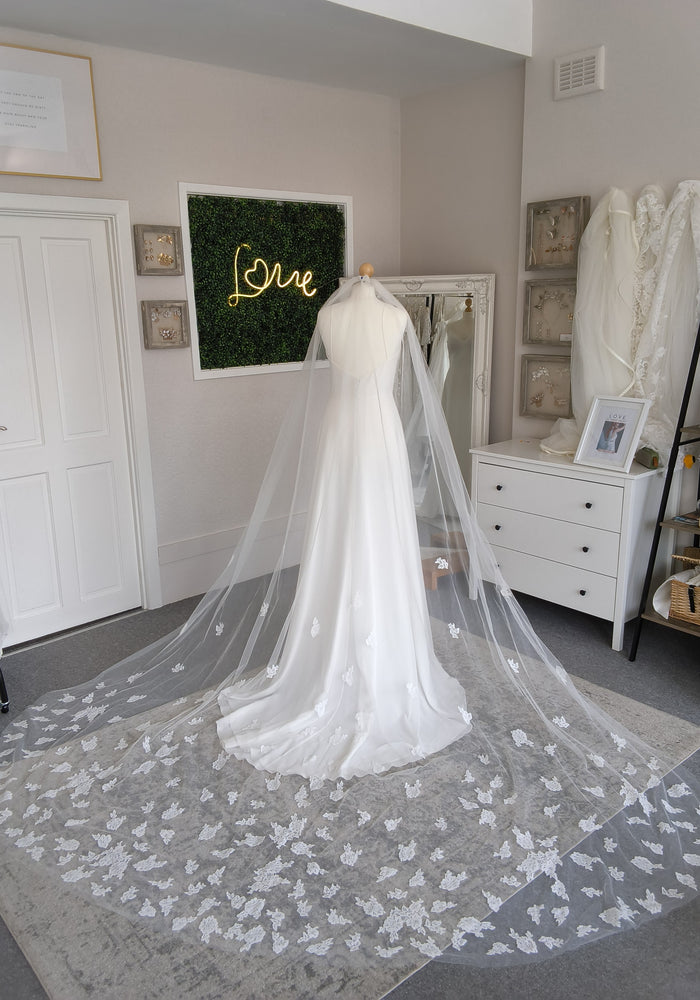 Claire Veil