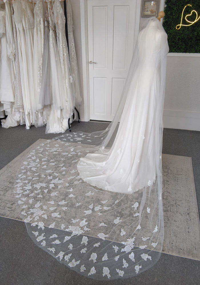 Claire Veil